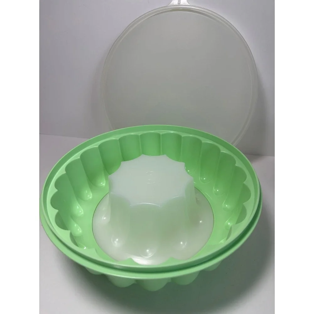 Tupperware Jel-Ring Mold Mint Green 3 Piece Set Fluted Gelatin 1202 Vintage